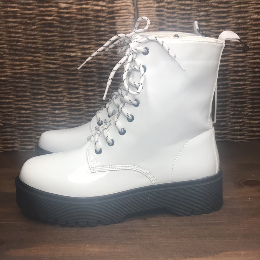 White Charles Albert Platform Boots - Picture 5 of 11